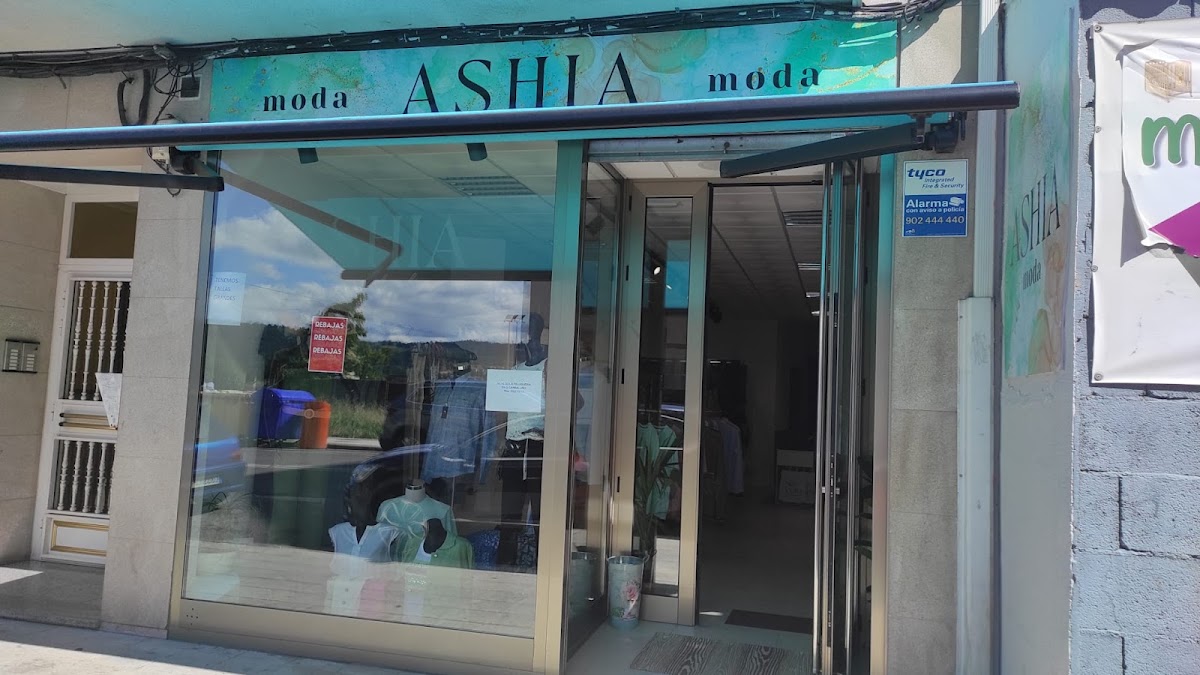 Fachada de ASHIA moda y estilismo en O Carballiño